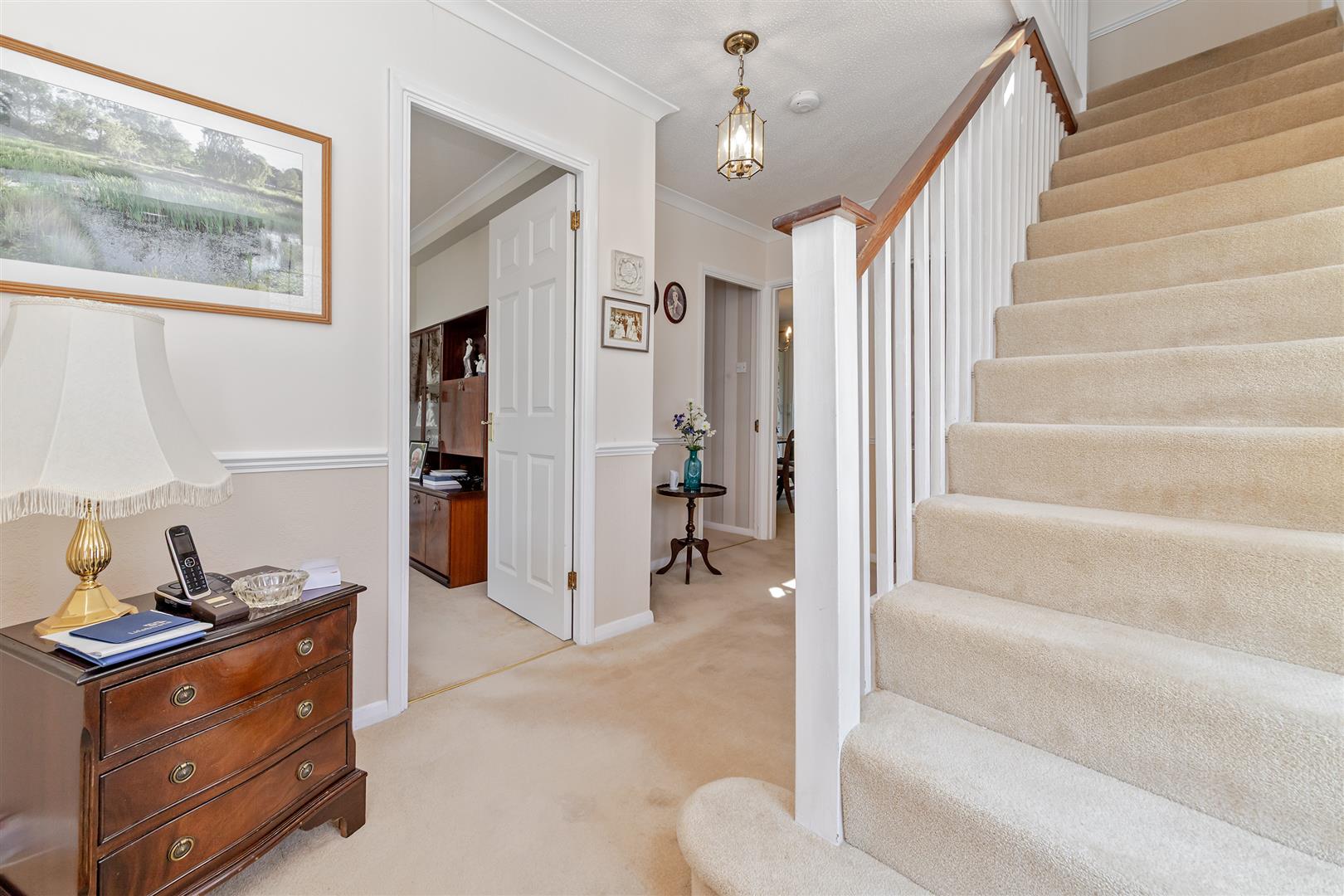 Beech Way, Wheathampstead, St. Albans - photo 34